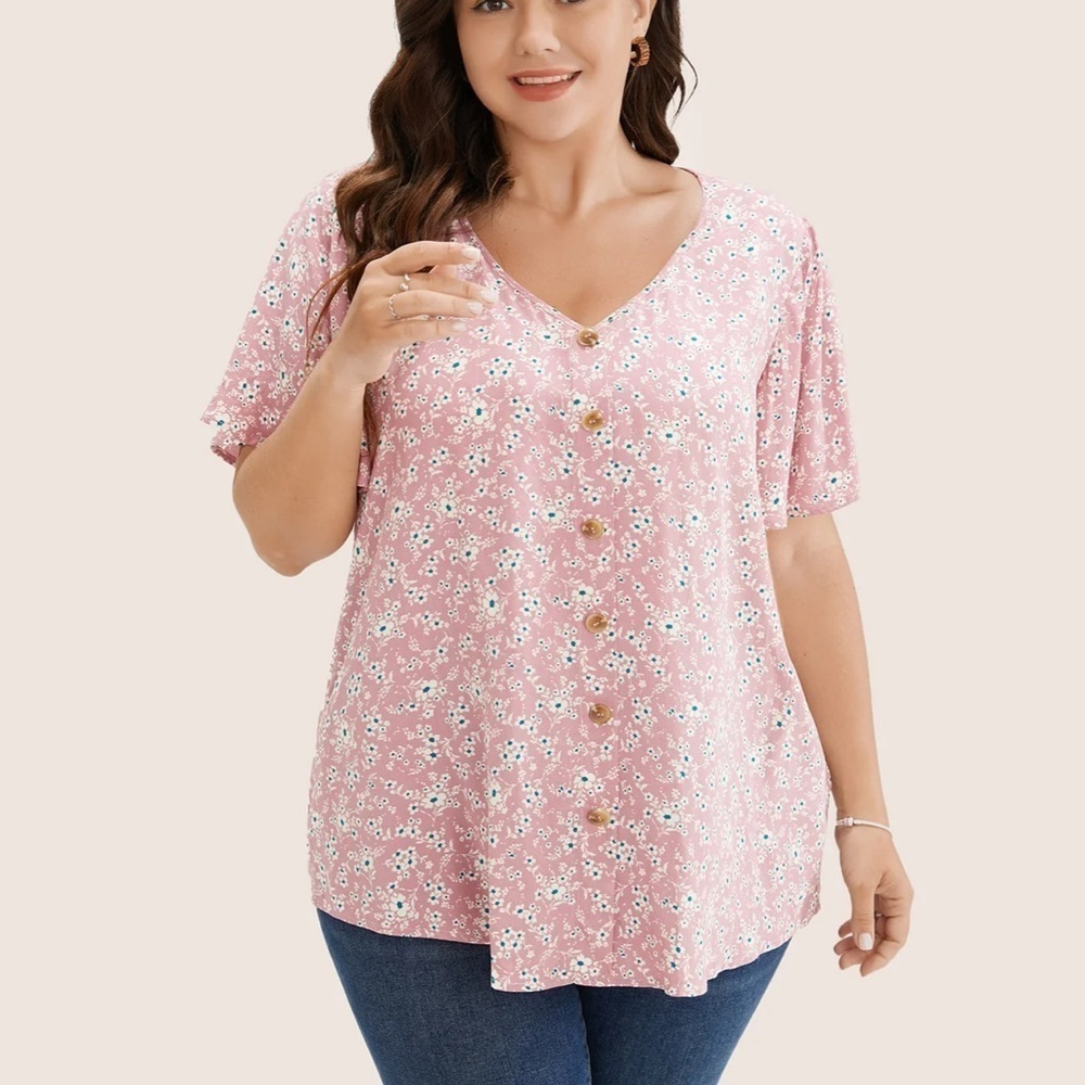 Bloomchic Plus size Ditsy Floral Contrast Ruffle Sleeve Button Detail Blouse